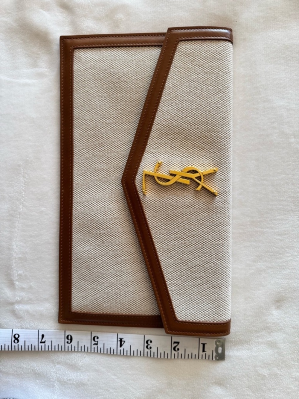 YSL Raffia Pouch - Picture 5 of 7